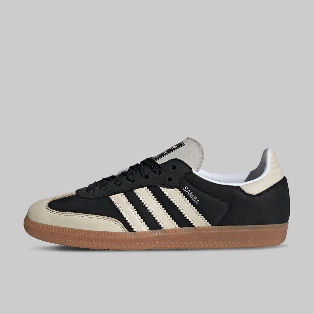 Unisex black and cream JMK OUTLET Samba casual tennis shoes with a classic design and comfortable fit.