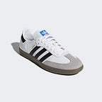 White and black JMK OUTLET unisex Samba casual tennis shoes with a classic design and stylish details.