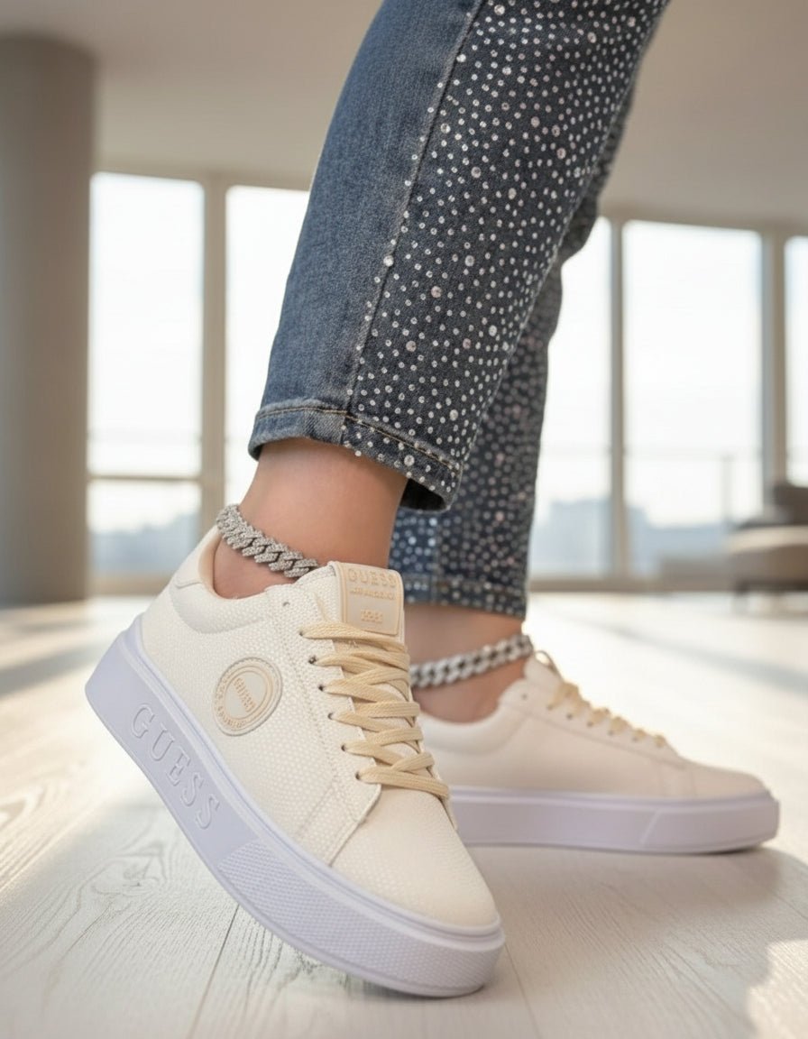 Tenis casuales JMK OUTLET para dama, con relieves ligeros y transpirables, ideales para uso diario y comodidad.